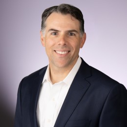 Headshot of Alejandro Longoria