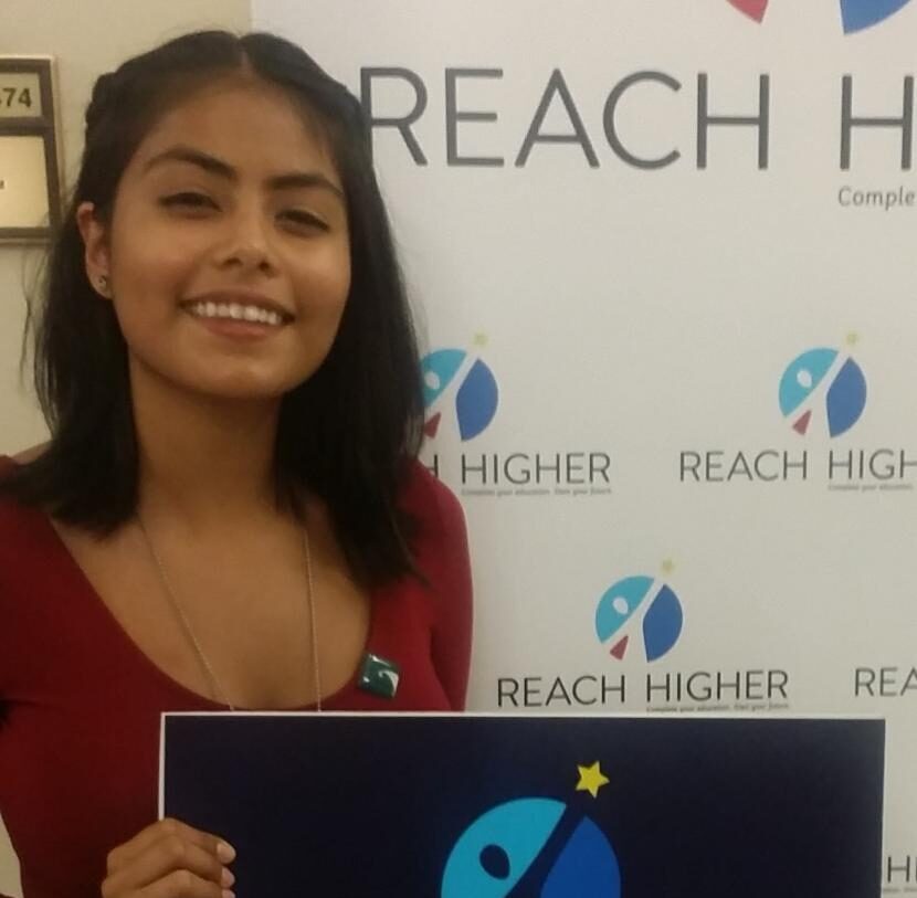 Sarah Sanchez headshot